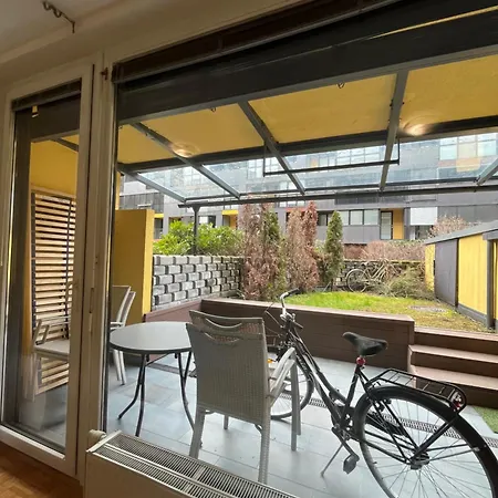 Oasis Atrium Apartment With Free Parking Ljubljana Extérieur photo